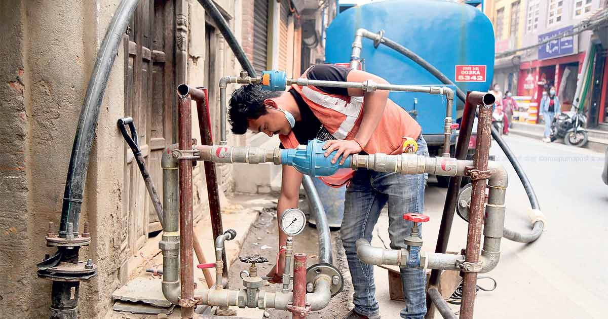 काठमाडौँमा मेलम्चीको पानी आपूर्ति सुधार्न १८०० मिमि पाइप बिछ्याउने काम थालियो