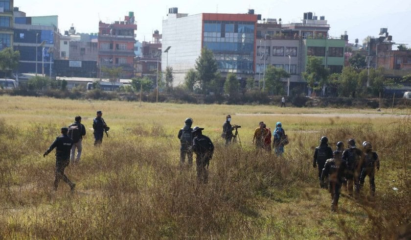 तीनकुनेबाट दुर्गा प्रसाईं समर्थक २६ जना पक्राउ