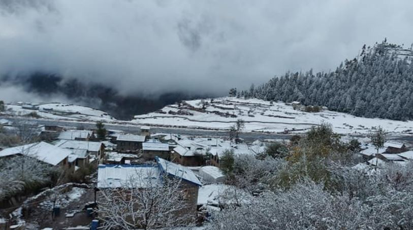 उच्च पहाडी हिमाली क्षेत्रमा हिमपात, तराईमा हुस्सु र कुहिरो