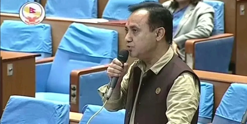 प्रधानमन्त्री केपी शर्मा ओलीको कमजोरी भेटिए खरो टिप्पणी गरिने : विश्वप्रकाश शर्मा