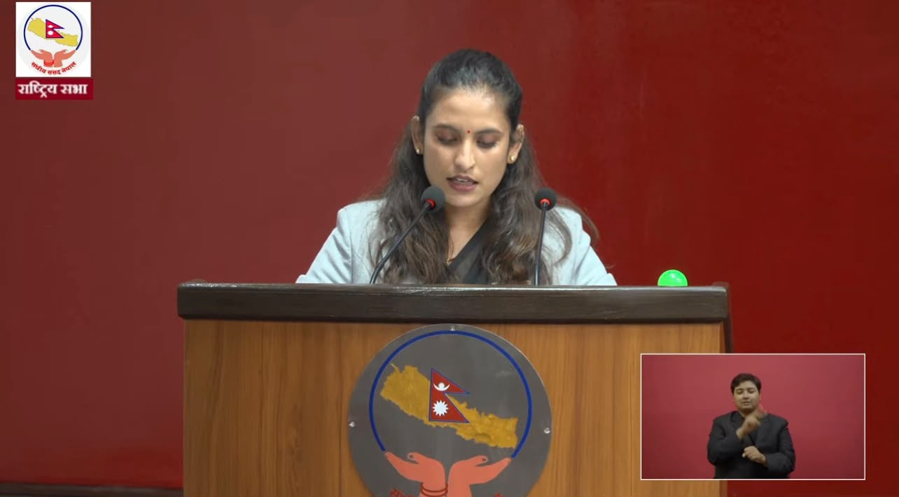 ‘ब्लु बस’ महिलाको सुरक्षाका लागि आवश्यक पहल, विभाजन वा प्रचारको नीति होइन : मन्त्री सिता बादी
