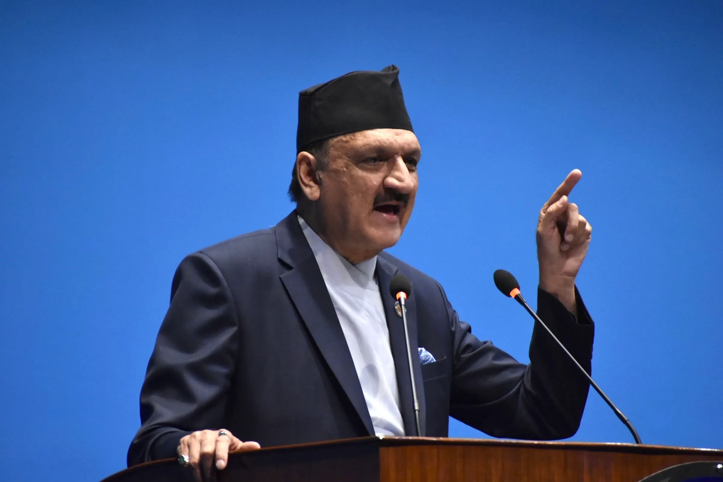 निजी क्षेत्र व्यापारमा मात्रै केन्द्रित भए, अब उत्पादन क्षेत्रको नेतृत्व गर्नुपर्छःअर्थमन्त्री डा महत