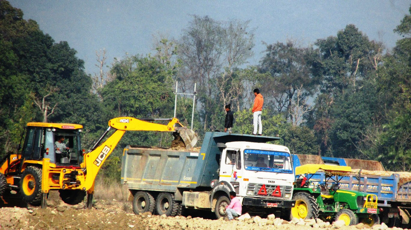 ढुङ्गा महँगो भएपछि घर निर्माणमा समस्या