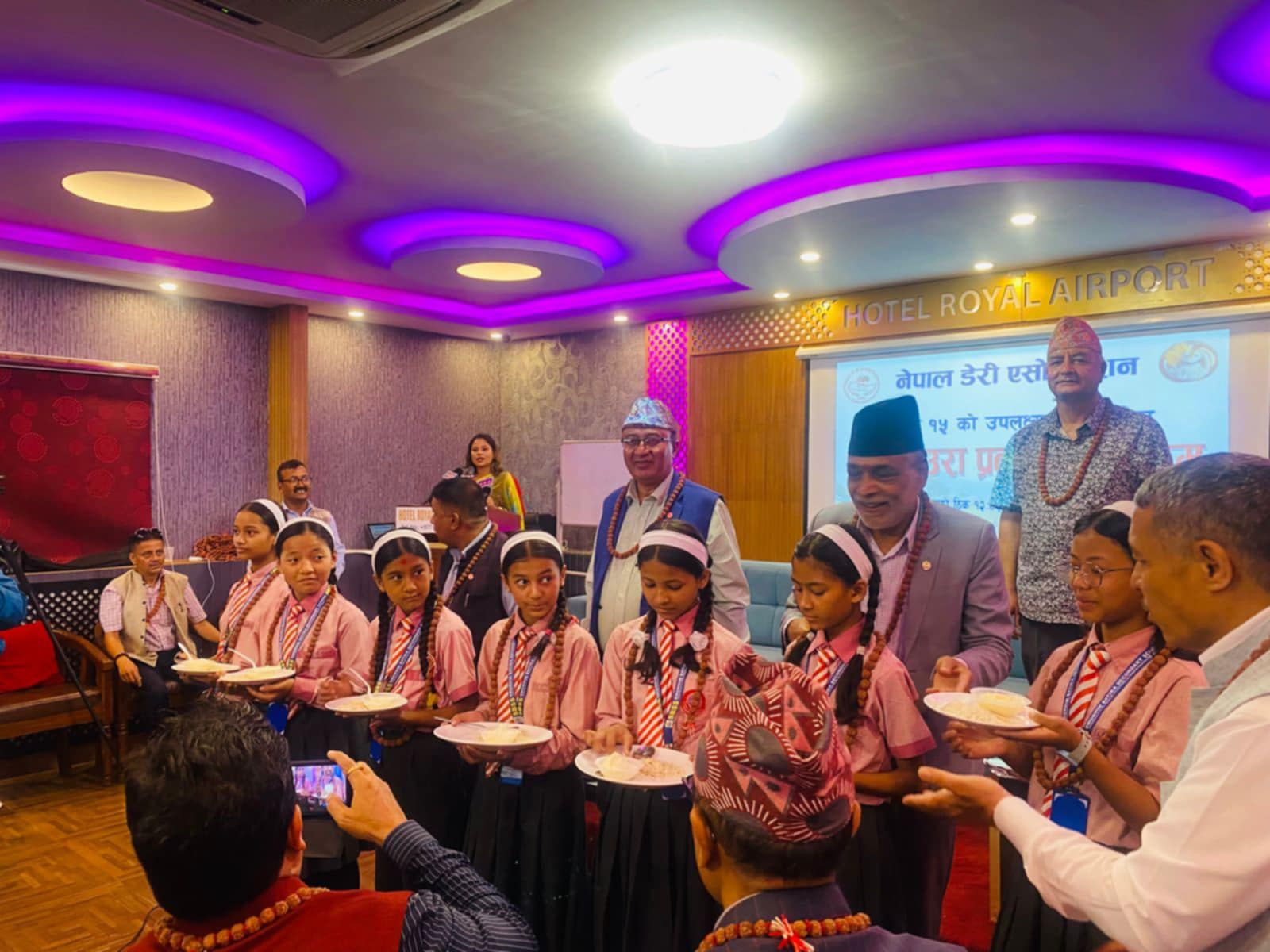 नेपाल डेरी एसोसिएसनद्वारा “दही चिउरा खाने विशेष कार्यक्रम – २०८२” भव्य रूपमा सम्पन्न