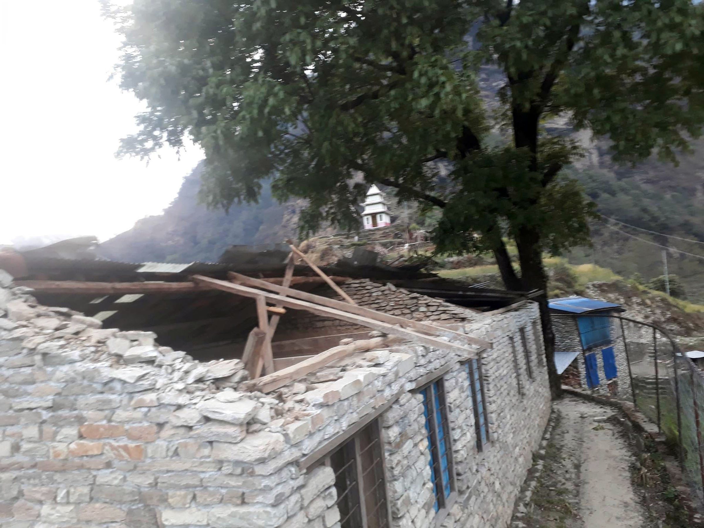 हावाहुरीले क्षति