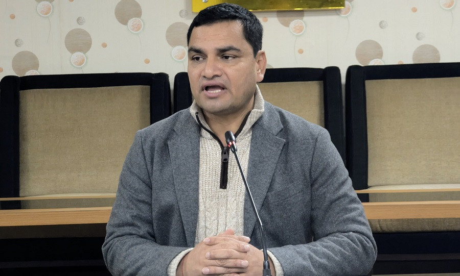 जनसंख्याका चुनौती सम्बोधन गर्न राष्ट्रिय जनसंख्या नीतिः स्वास्थ्य मन्त्री पौडेल