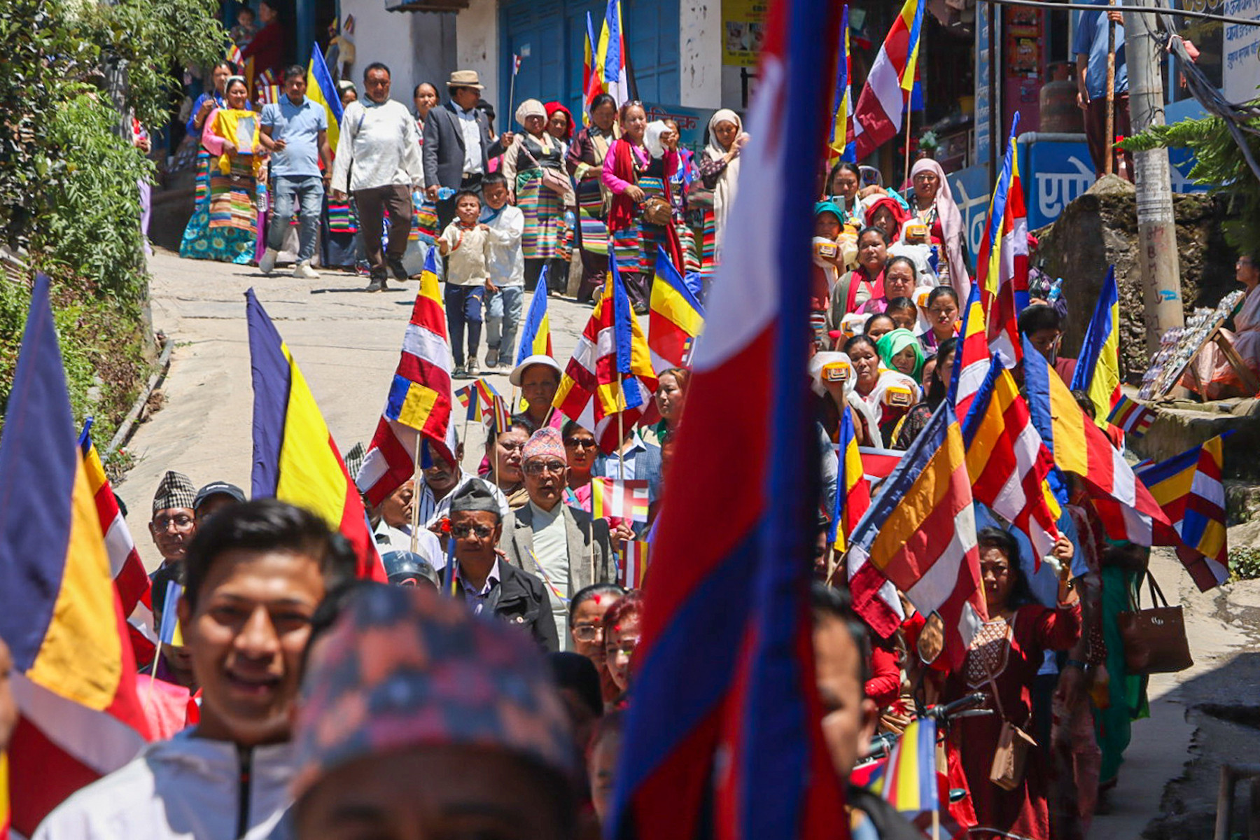 बुद्ध जयन्ती (फोटो फिचर)