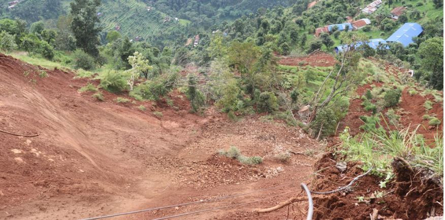 बागलुङका ३७ वडा पहिरोको उच्च जोखिममा