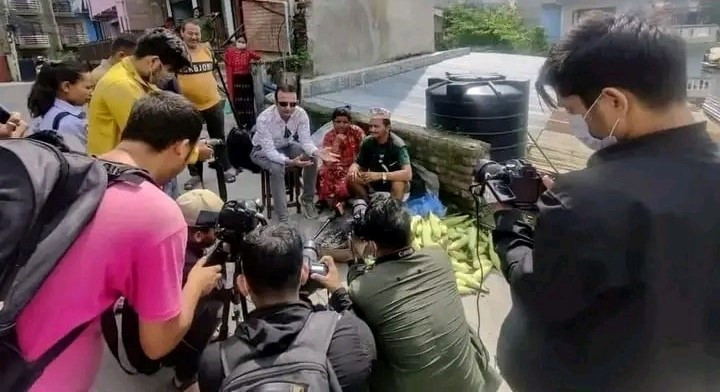 फुटपाथ व्यापारमा रोकपछि ८९ प्रतिशत सडक व्यापारी ऋण लिएर गुजारा गर्दैः अध्ययन