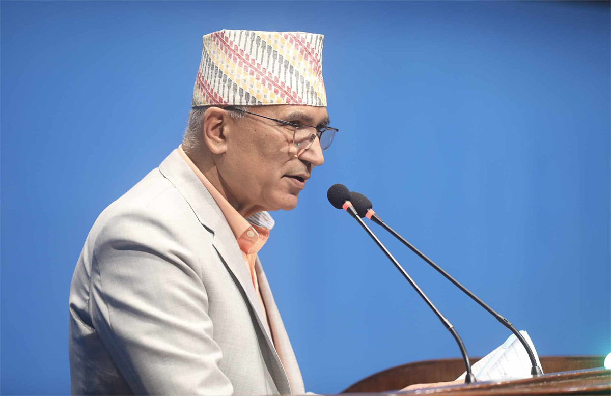 संसदमा अर्थमन्त्रीले पेश गरे आर्थिक सर्वेक्षण