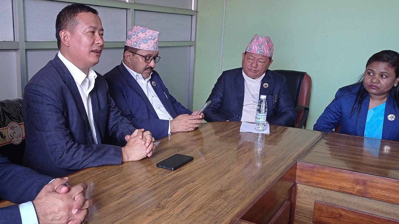 कोशी सरकारबाट माओवादी बाहिरियो