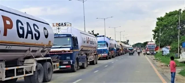 खाना पकाउने एलपी ग्याससहित सबैजसो पेट्रोलियम पदार्थको भाउ बढ्यो