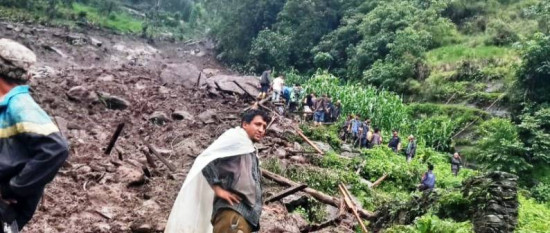 बाढीपहिरोबाट ताप्लेजुङमा ८१ परिवार विस्थापित