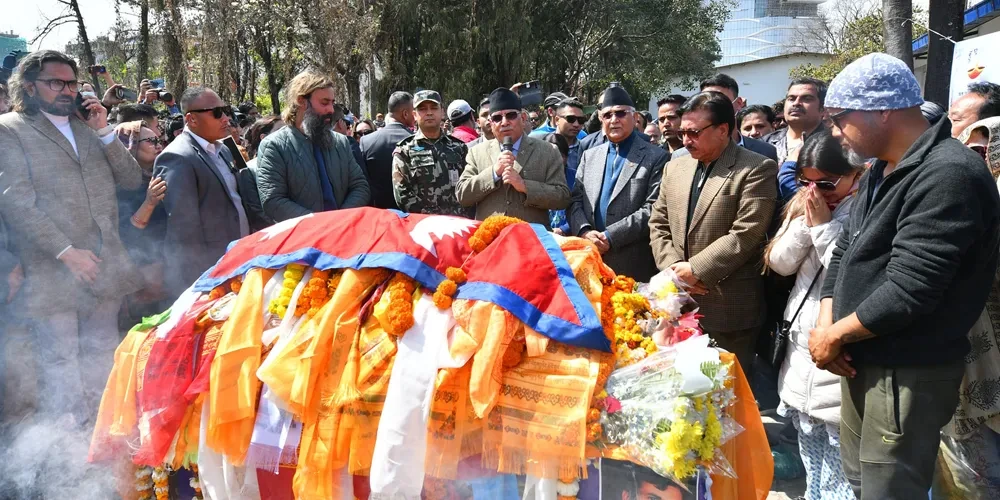 स्व.भक्तराज आचार्यको उपचारमा भएको खर्चबारे सरकारले सहयोग गर्ने प्रधानमन्त्रीको प्रतिवद्धता