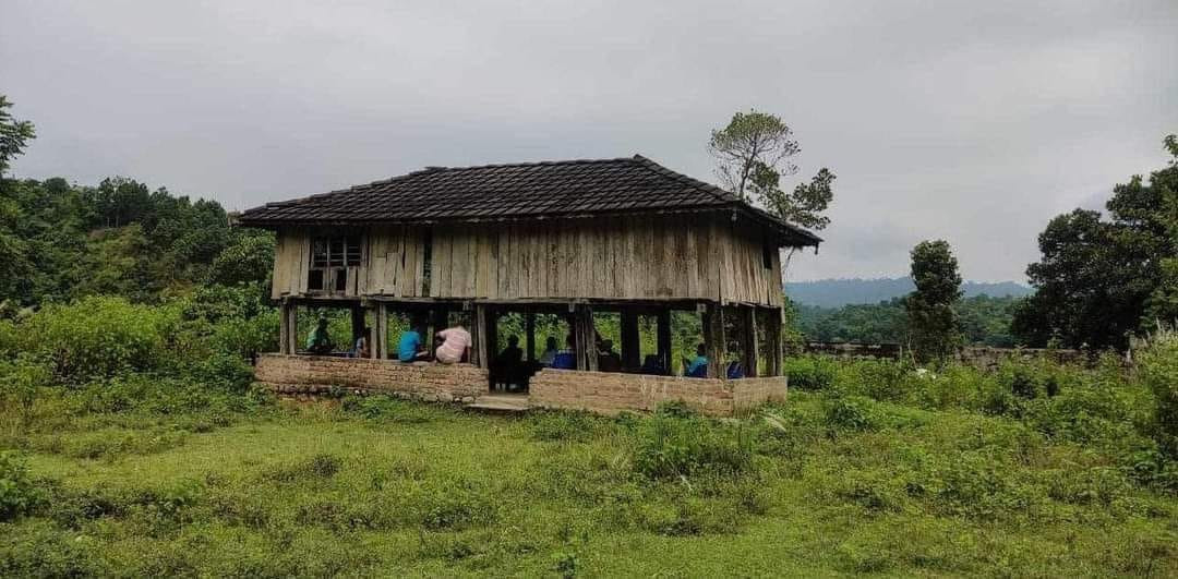 सिरहाको अम्वासमा आज एमाले सचिवालय बैठक  बस्दै