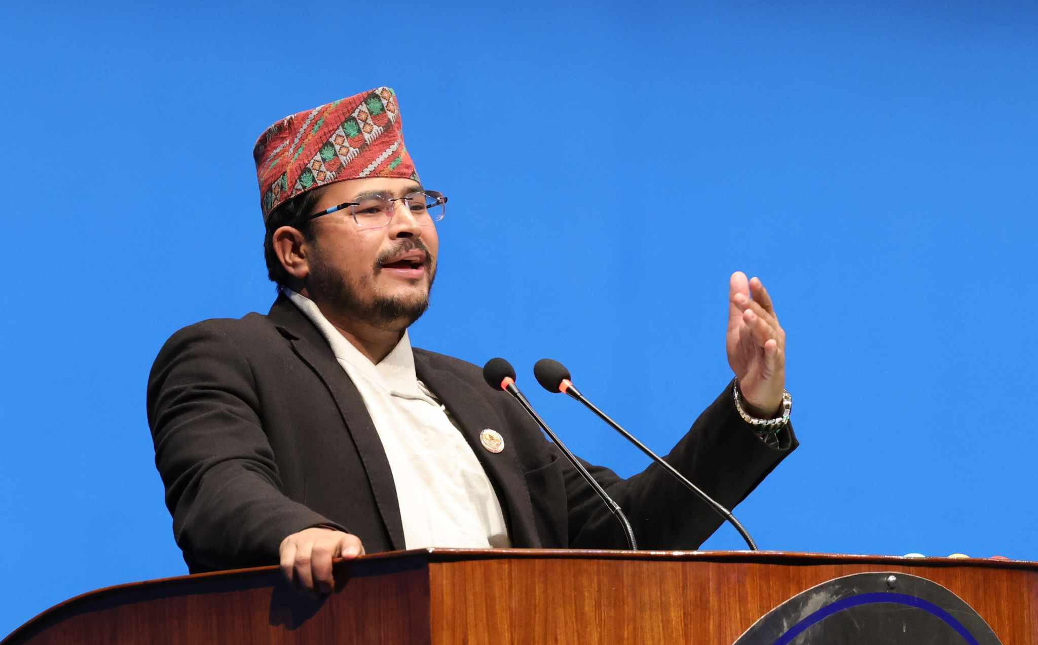 पूर्वराजालाई कारबाही गर्न एमाले सांसदको मागमा ज्ञानेन्द्र शाहीले संसदमै दिए जवाफ