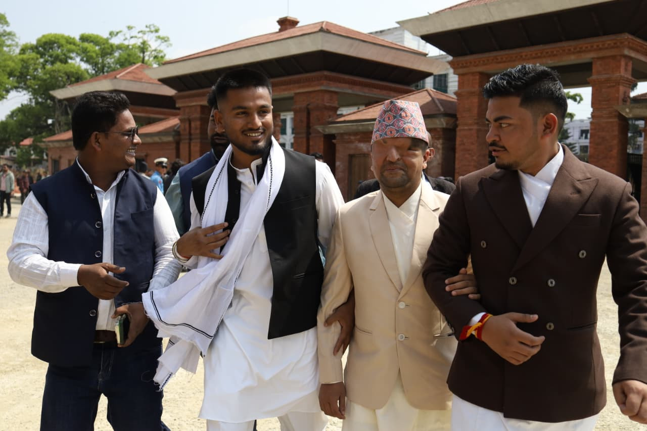 प्रतिनिधिसभामा नवनिर्वाचित सांसदहरुको शपथ सकियो