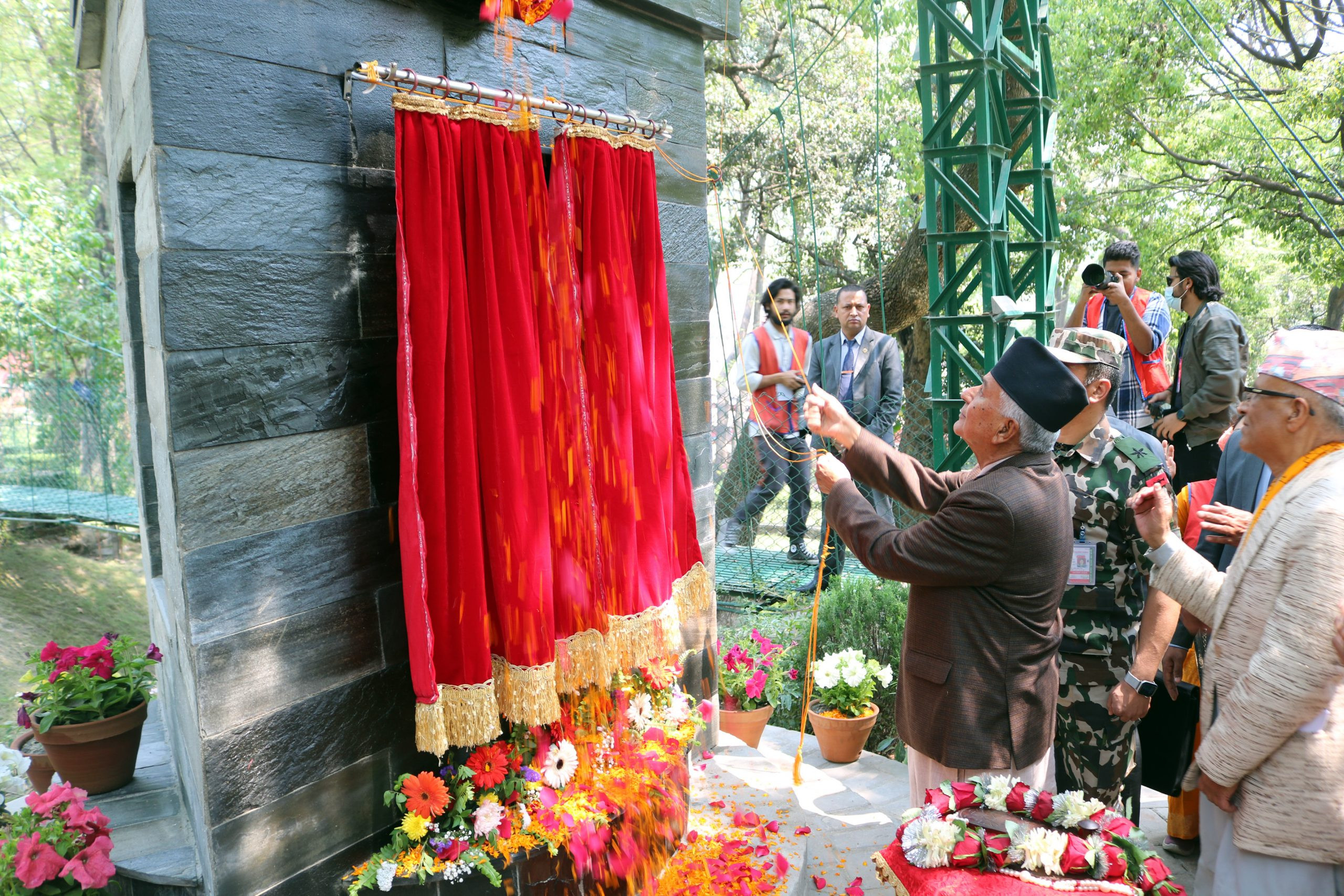 राष्ट्रपति पौडेल : पशुपतिनाथको प्राचीन, ऐतिहासिक तथा धार्मिक महत्व छ
