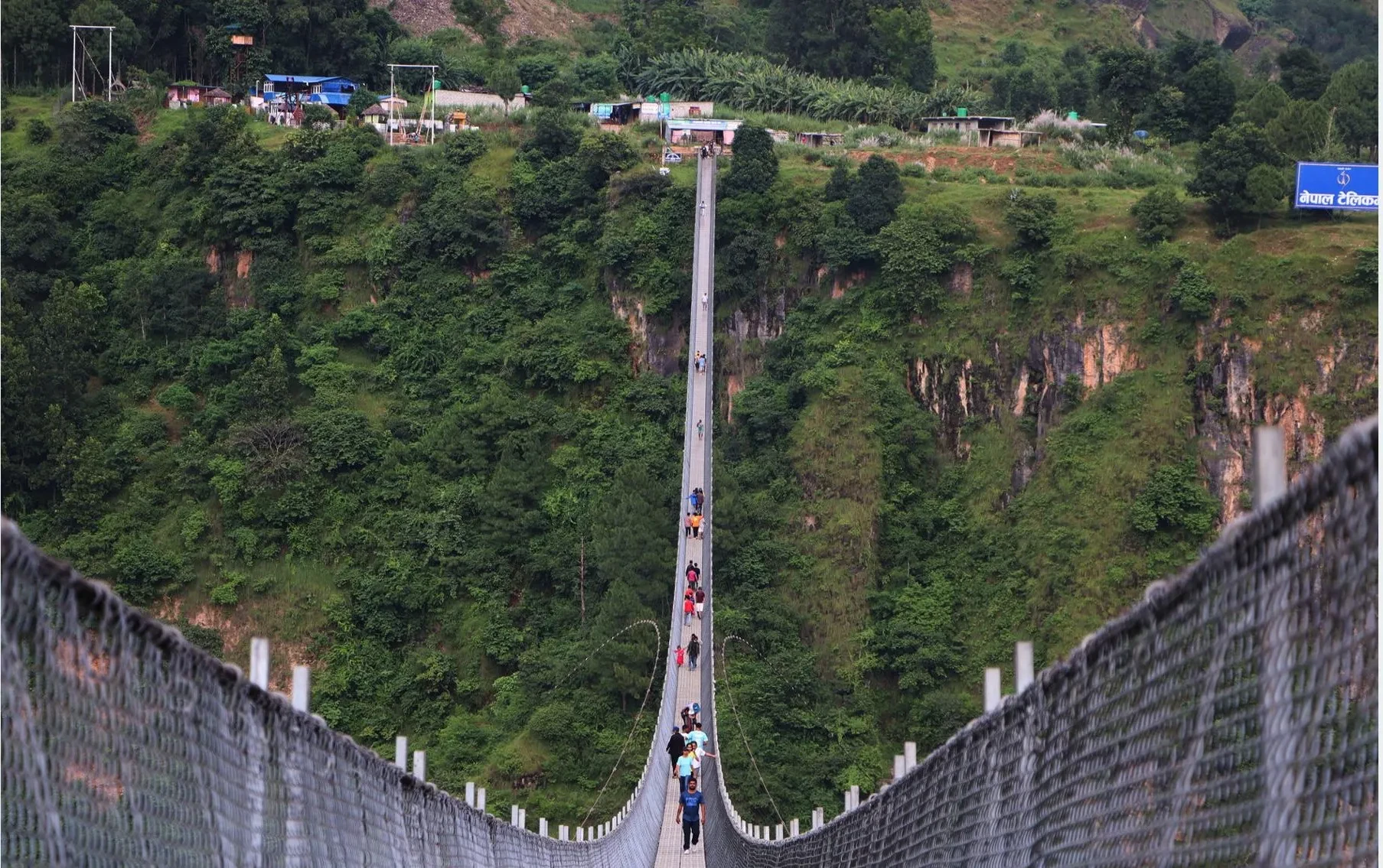 झोलुङ्गे पुलले बागलुङमा पर्यटक बढाउँदै