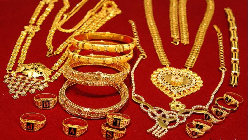 शुक्रबार २९ सय रुपैयाँले घट्यो सुनको मूल्य,कतिमा हुँदैछ त कारोबार ?