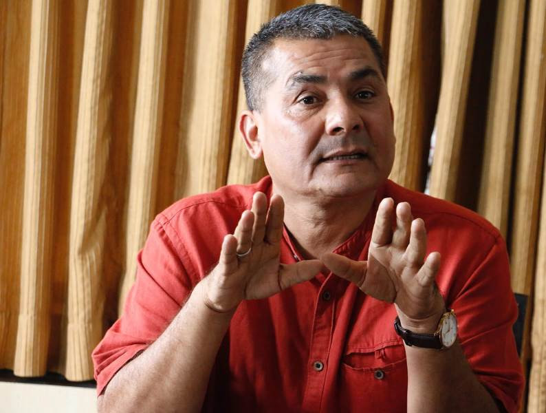 एमाले परित्याग गरेको दुर्गा प्रसाईंको घोषणा