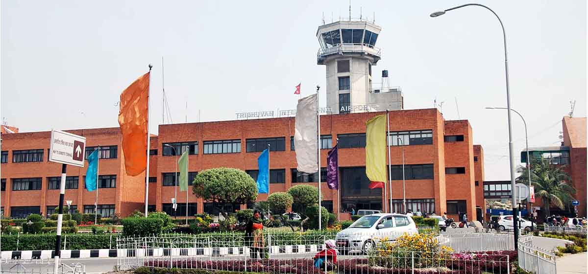 त्रिभुवन अन्तर्राष्ट्रिय विमानस्थल भन्सारमा सशस्त्र राखेपछि असन्तुष्टि नेपाल प्रहरी