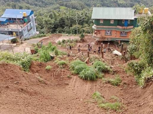 रोल्पाकोमा पहिरोले घर पुरिँदा एकजना वृद्धाको मृत्यु