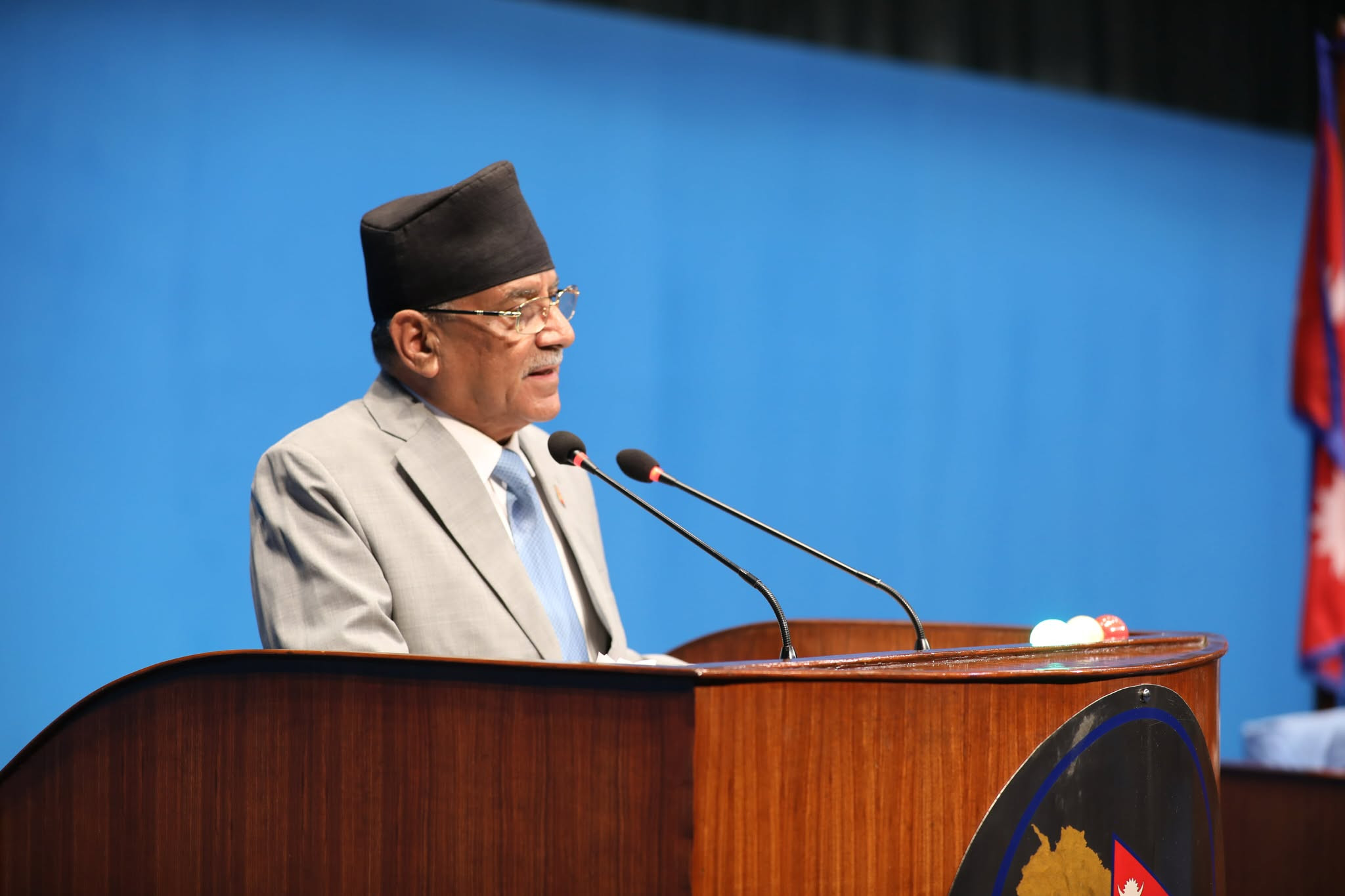 सरकारबाटै गणतन्त्रमाथि खतरा : प्रचण्ड