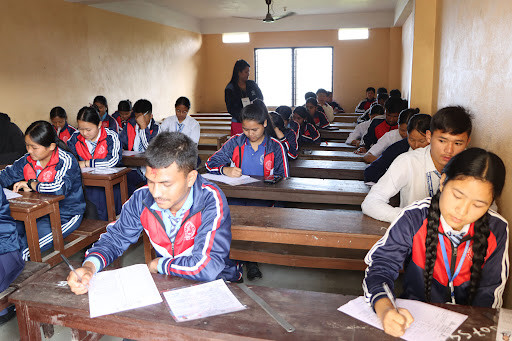 आधारभूत तहमा खुद विद्यार्थी भर्नादर वृद्धि, माध्यमिक तहमा घट्यो