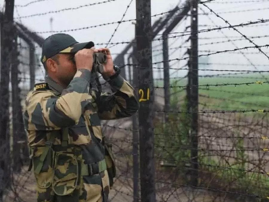 भारतीय बीएसएफले पाँच पाकिस्तानी चौकी पार्‍यो ध्वस्त