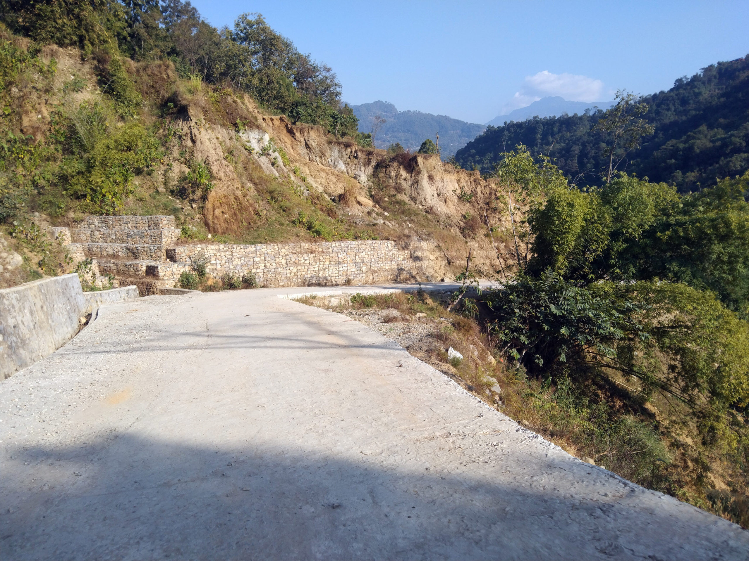 ग्रामीण सडकमा हेरालु परिचालन
