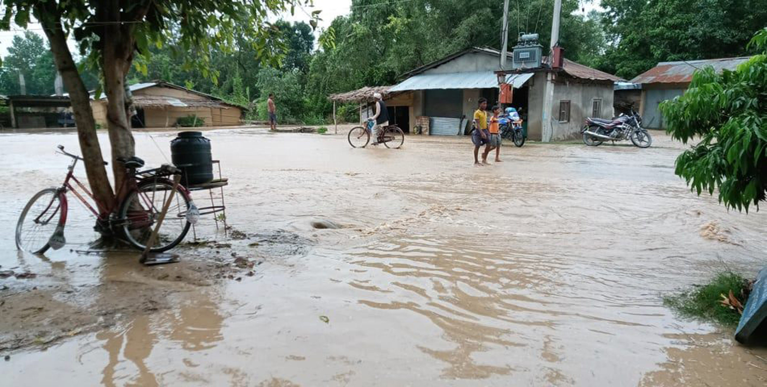 कैलालीका पालिका बाढीजन्य विपद्को पूर्वतयारीमा जुटे