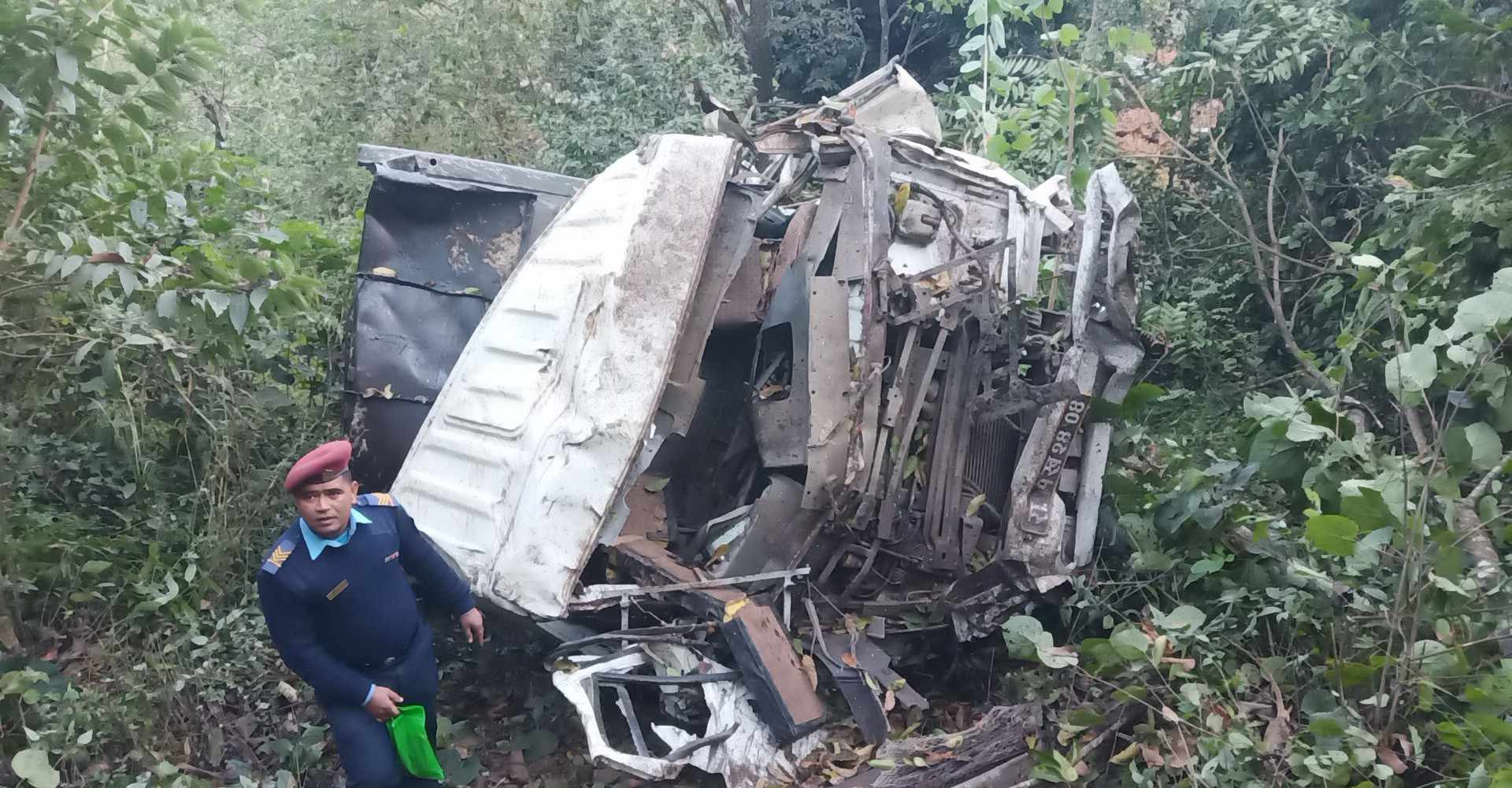 पाल्पामा भएको टिपर दुर्घटनामा चालकसहित चार जनाको मृत्यु