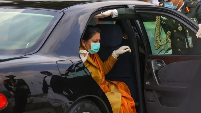 छोरीको घरमा जाँदै विद्यादेवी भण्डारी