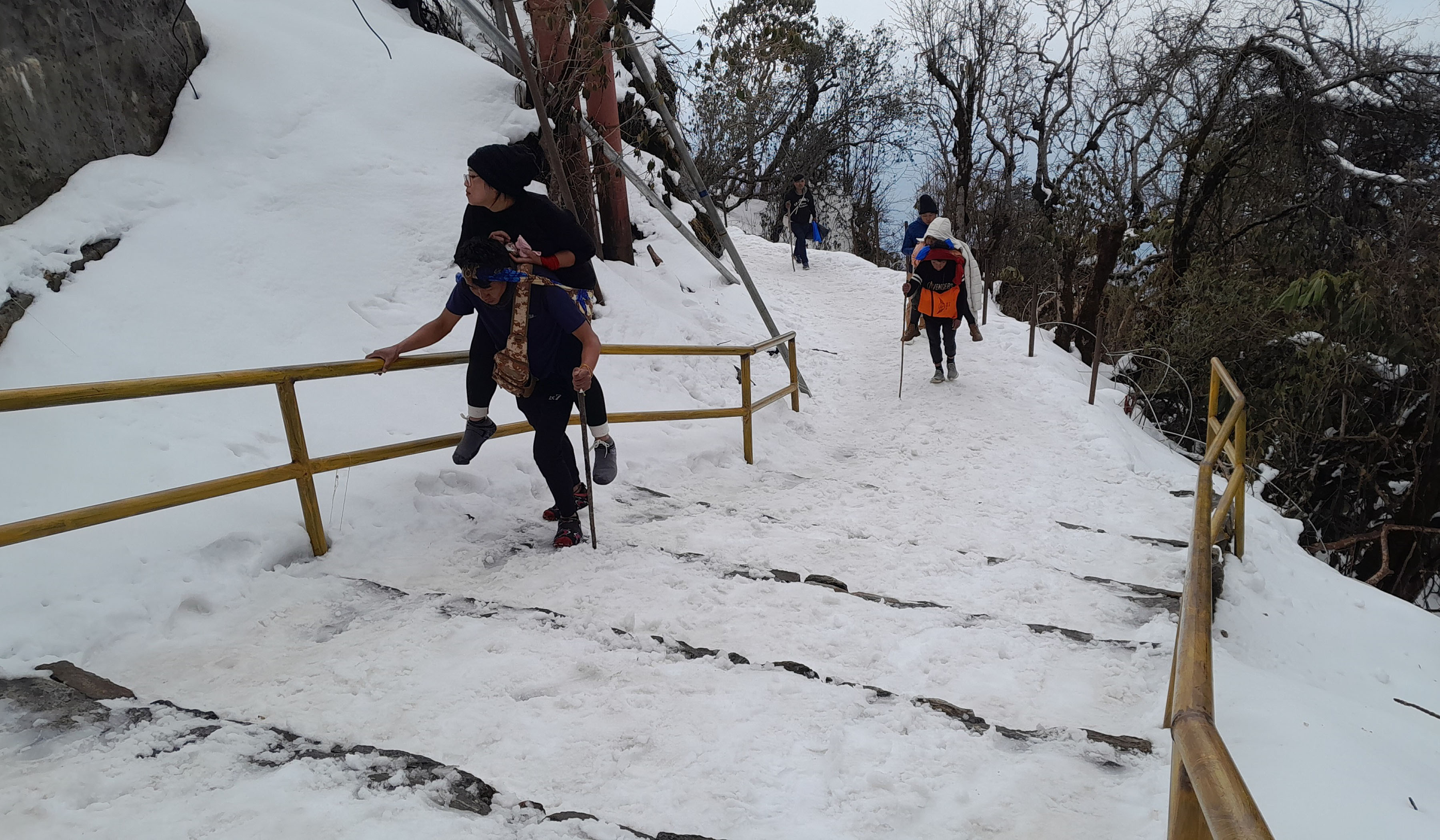 पाथीभरा देवी  (फोटो फिचर)