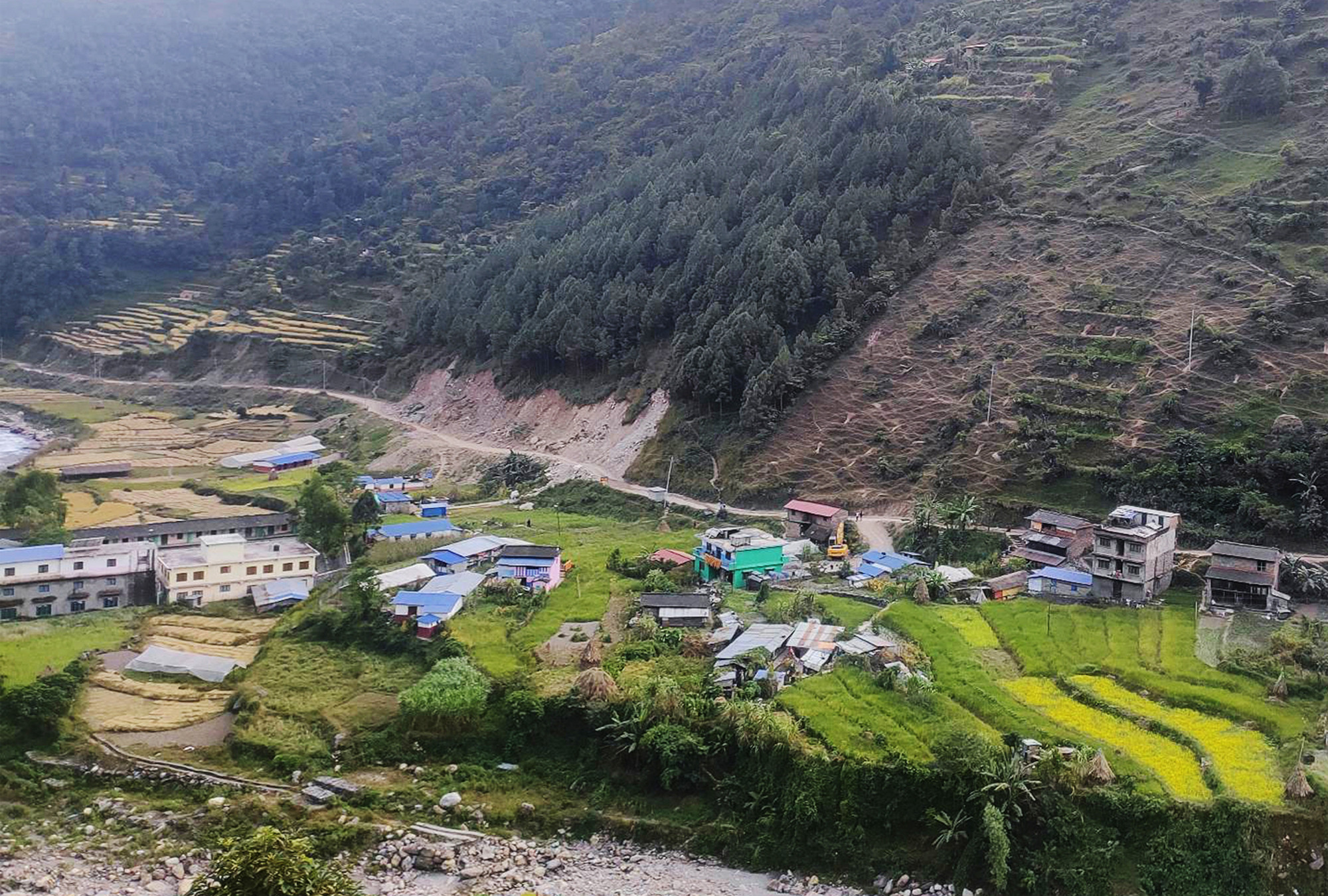 राष्ट्रिय गौरवका आयोजना वर्षाैंदेखि अधुरै