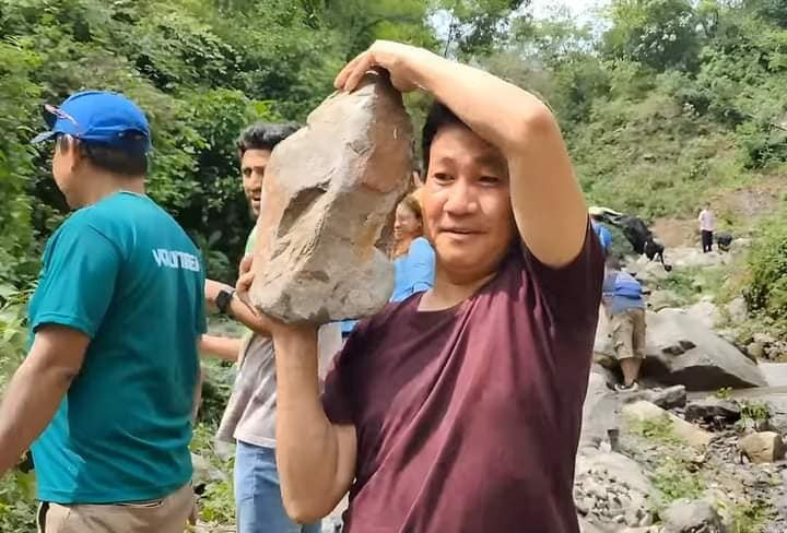 व्यक्तिको जग्गामा जबर्जस्ती प्रवेश नगर्नू भन्दै,हर्क साम्पाङलाई अदालतले दियो आदेश