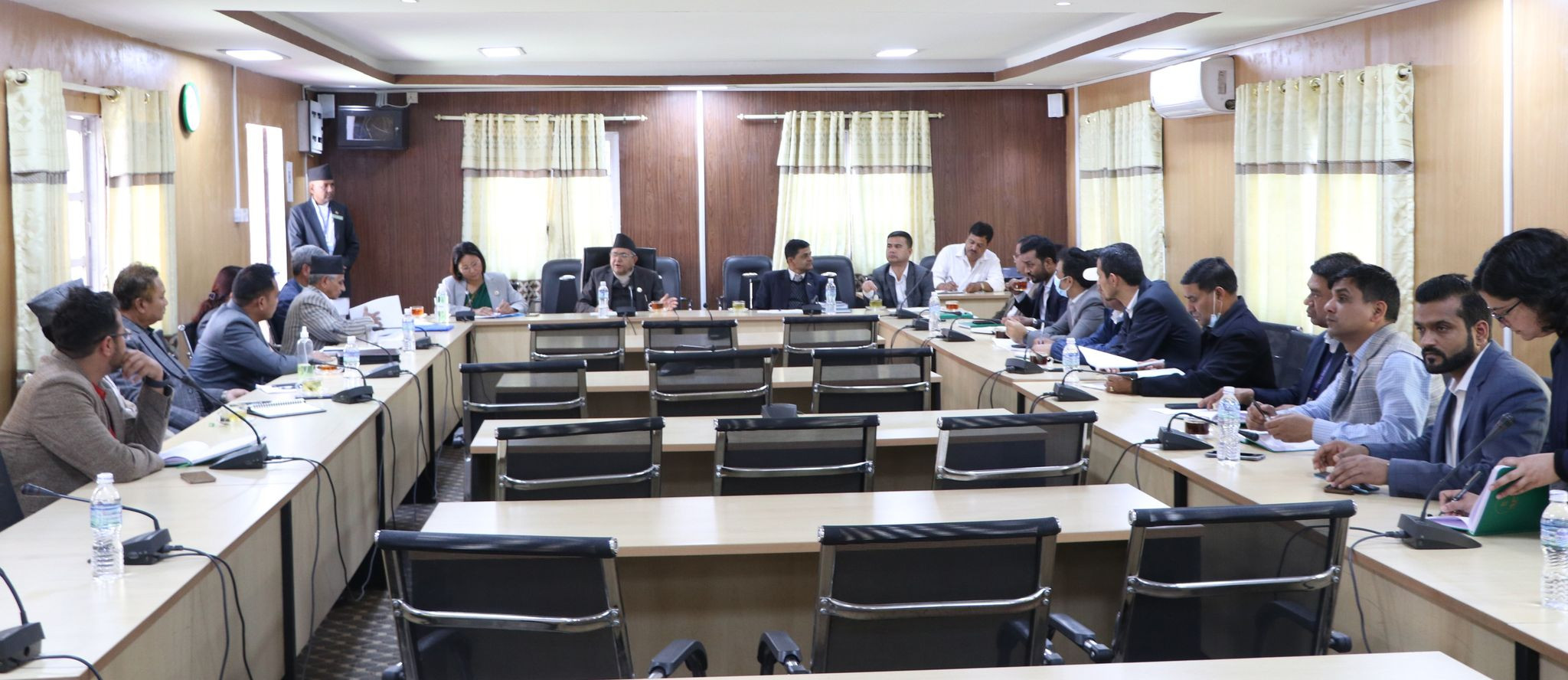 कार्यव्यवस्थामा दलीय प्रतिनिधित्व हुने संख्या टुंगियो