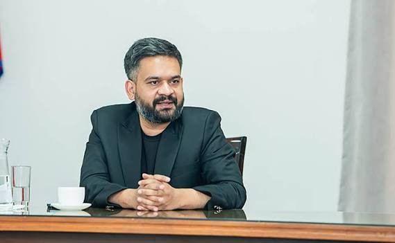 प्रधानमन्त्री वालेन्द्र शाह परिवार सहित मुस्ताङ प्रस्थान