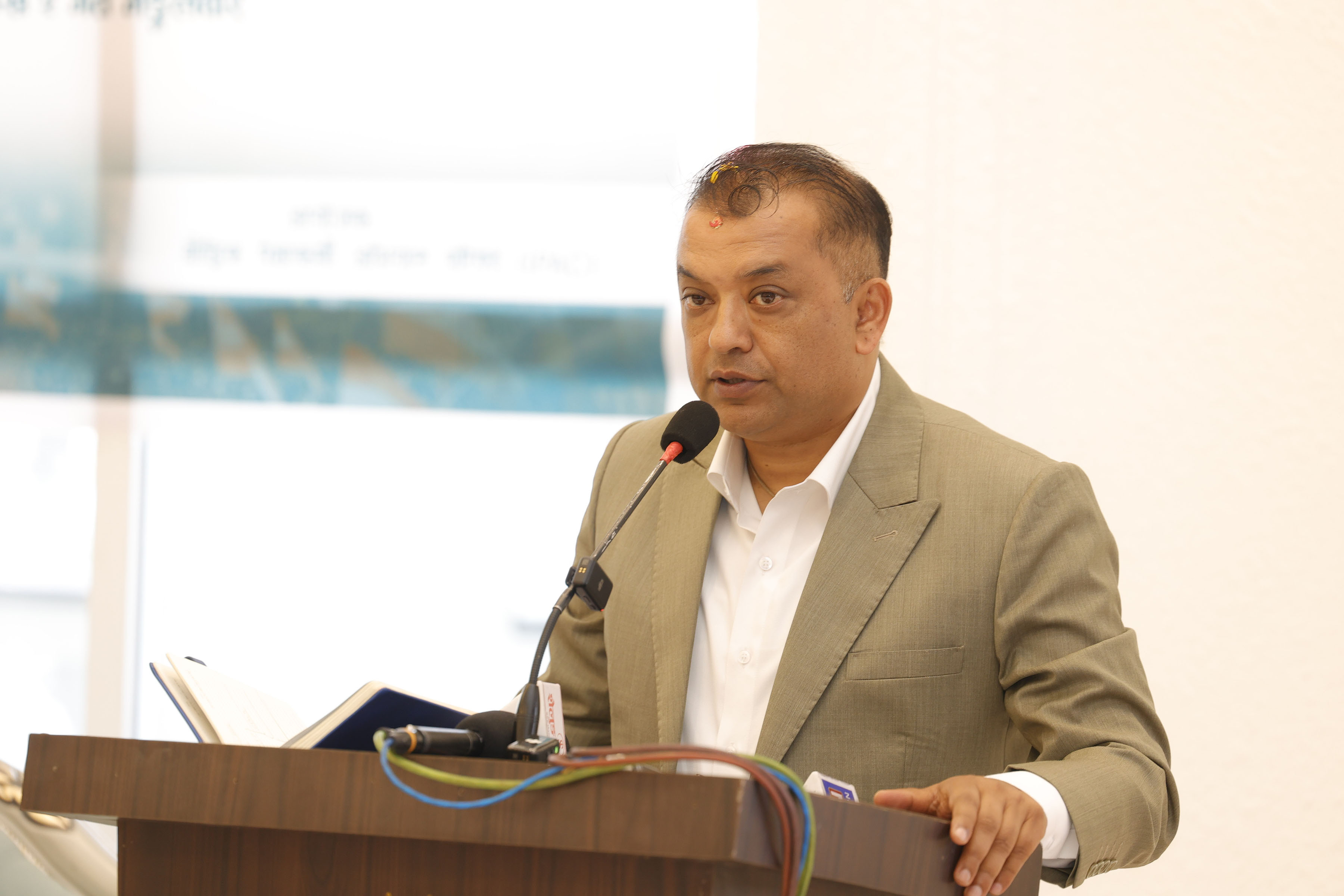 गगन थापाको आग्रह- निजामती विधेयक अगाडि बढेको छ