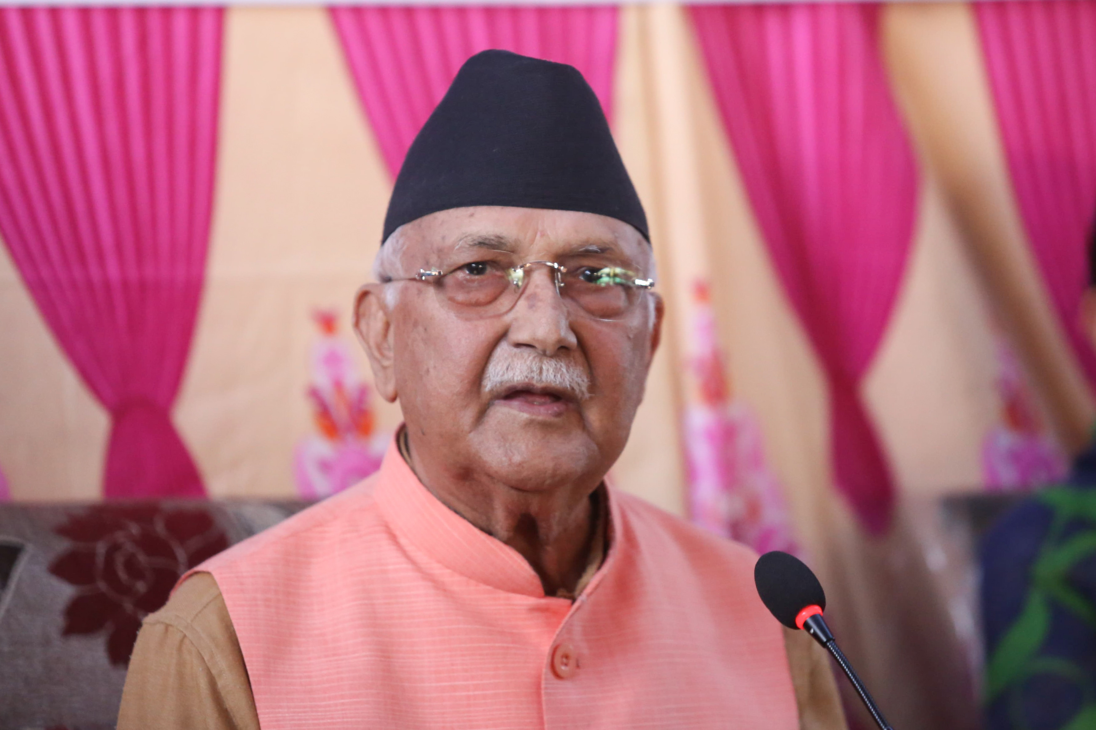 ओलीले बोलाए सचिवालय बैठक