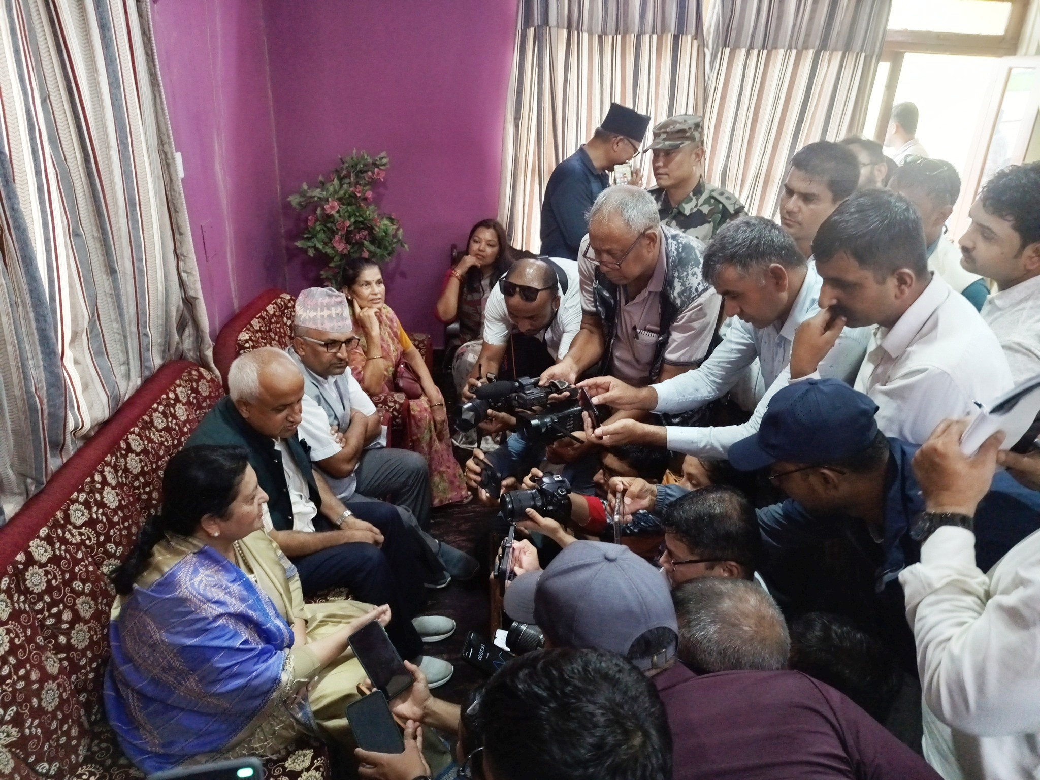 मेरो सदस्यता नवीकरण भइसकेको छ, म एमालेकै कार्यकर्ता हुँः विद्या भण्डारी