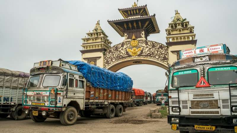 वीरगञ्ज नाकाबाट १० महिनामा ८८ अर्बको सामान निर्यात