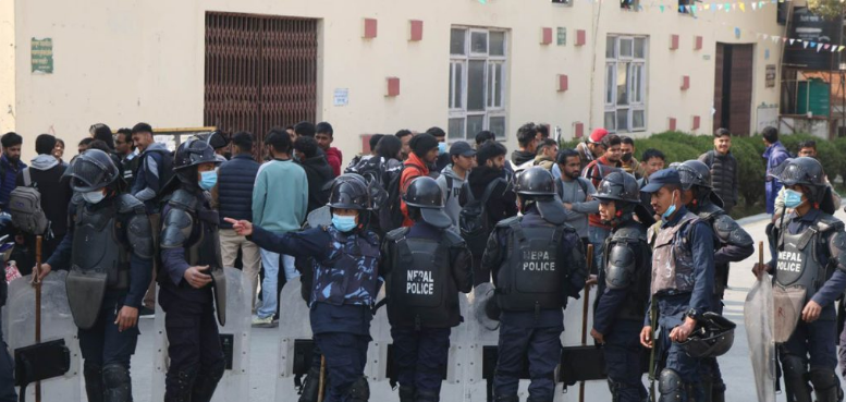 झण्डाको विषयलाई लिएर थापाथली क्याम्पसमा झडप , अवस्था सामान्य