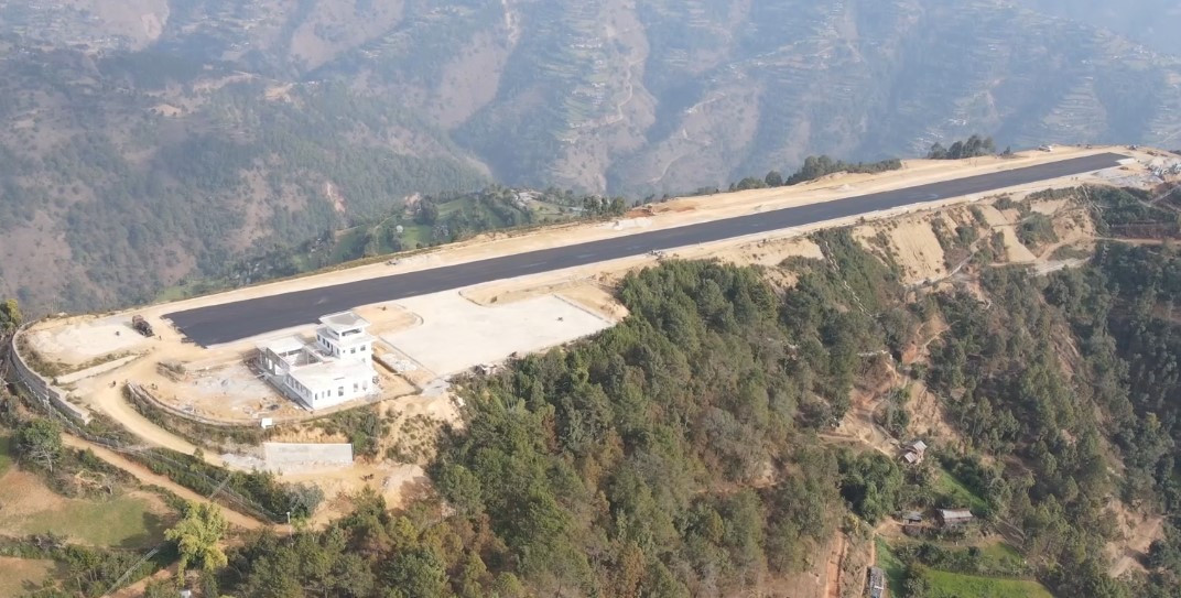 रेसुङ्गा विमानस्थलबाट नियमित उडान शुरू
