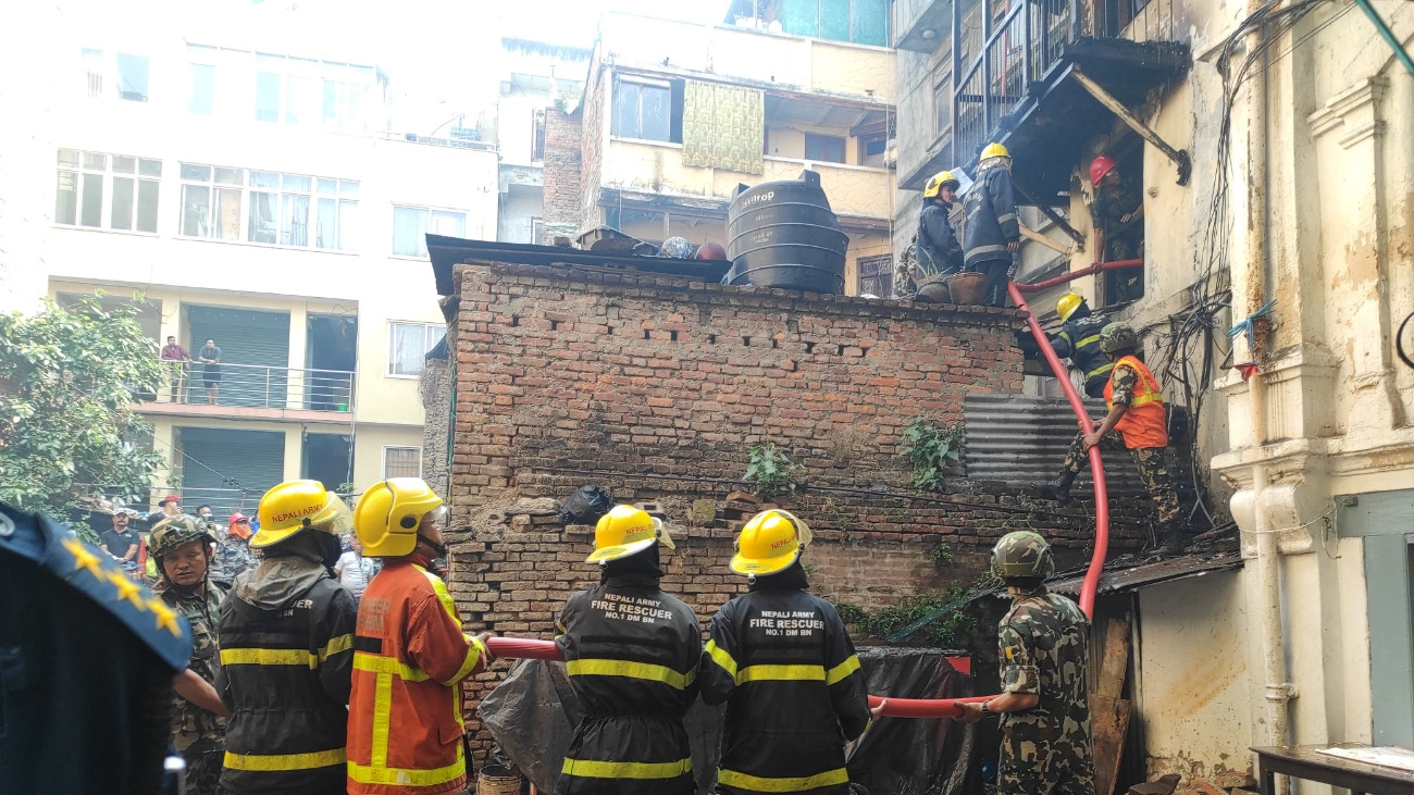 ६ घण्टापछि नियन्त्रणमा आयो मखन टोलको आगलागी