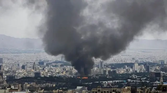 अमेरिका र इजरायलले संयुक्त रुपमा इरानमा आक्रमण गरेपछि शुरु भएको युद्ध दोस्रो महिनामा प्रवेश