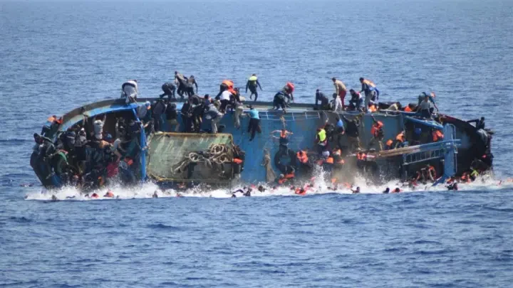 डुङ्गा दुर्घटनामा एकचालिस जनाको मृत्यु भएको आशङ्का