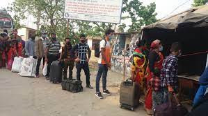 बिसु मनाउन घर फर्किनेको नाकामा लर्को