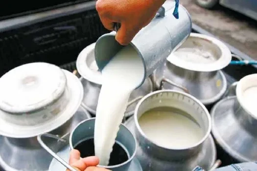 दूध उत्पादक किसानलाई अनुदान